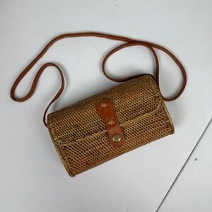 Vintage Womens Basket Weaved Shoulder Bag Strapped Purse